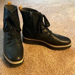 Black Dr. Scholls boots! All man made. Good condition, worn 3 times.